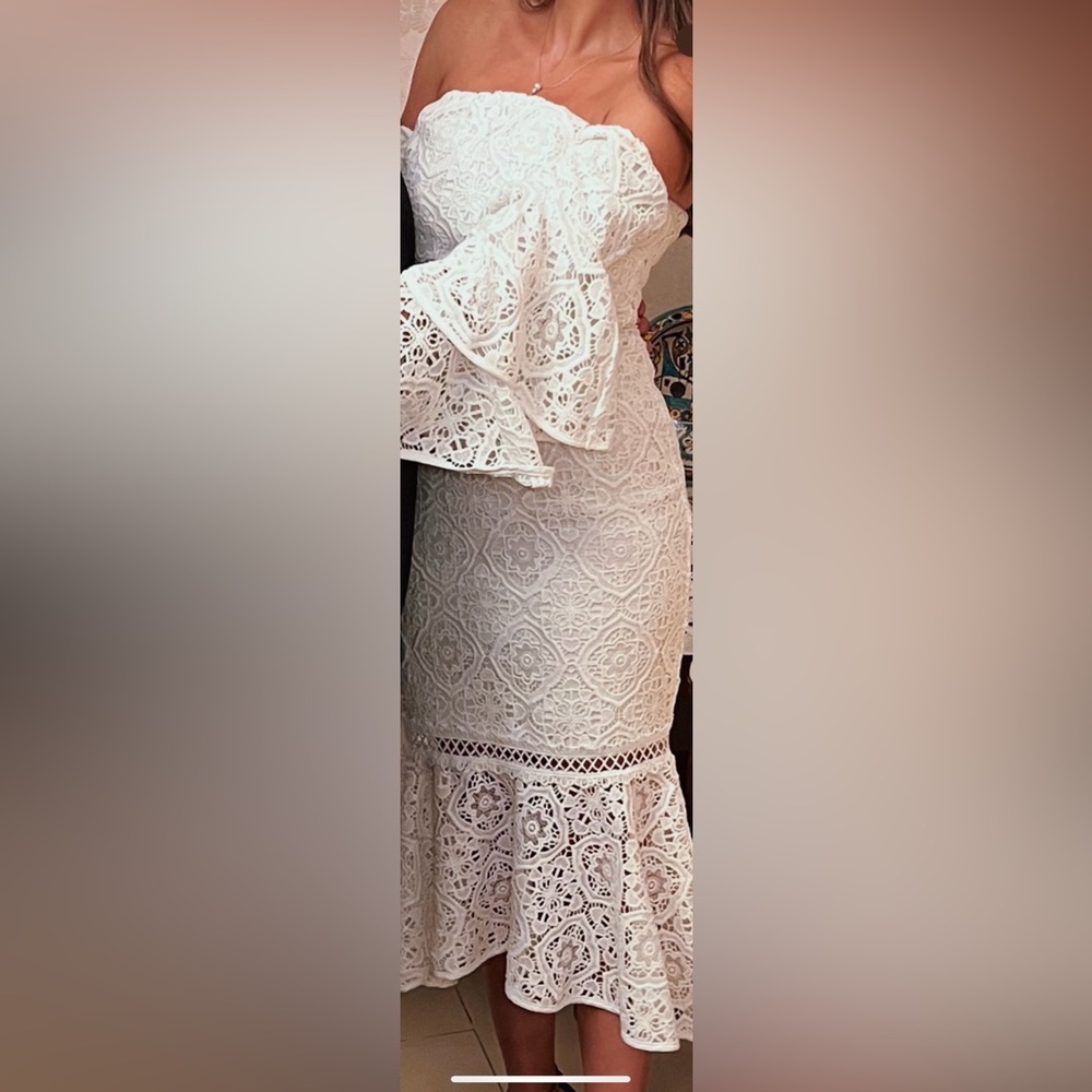 WHITE LACE DRESS - Picture 3 of 4
